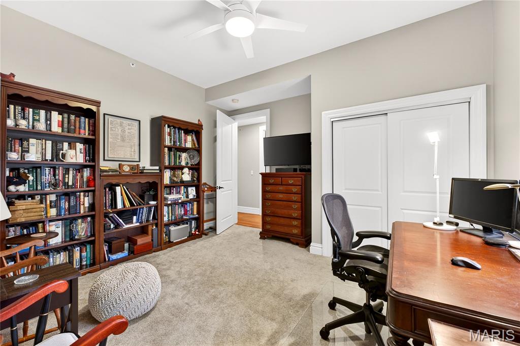 4411 McPherson Avenue Unit: 2