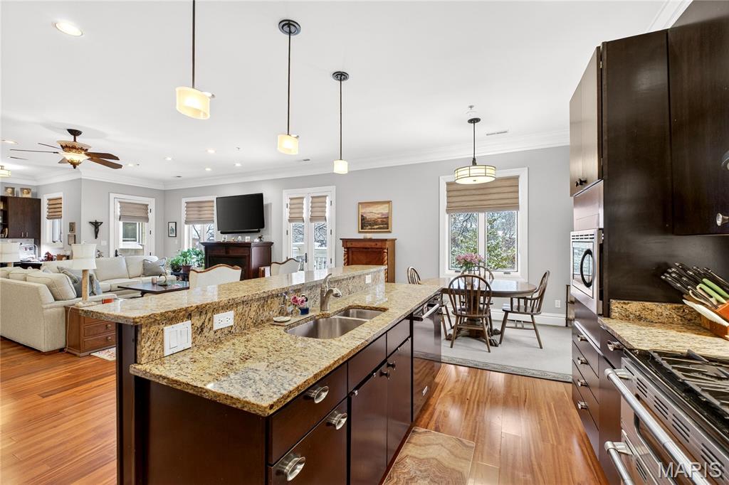 4411 McPherson Avenue Unit: 2