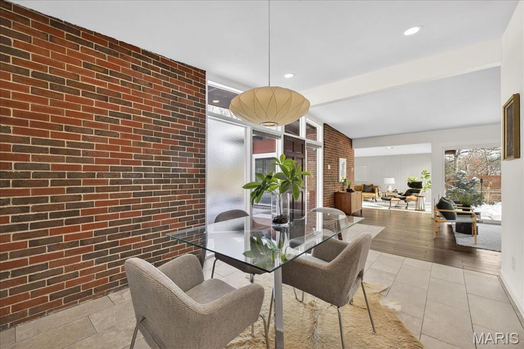 2402 Saint Giles Road