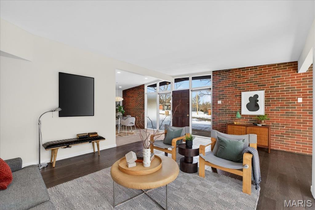 2402 Saint Giles Road