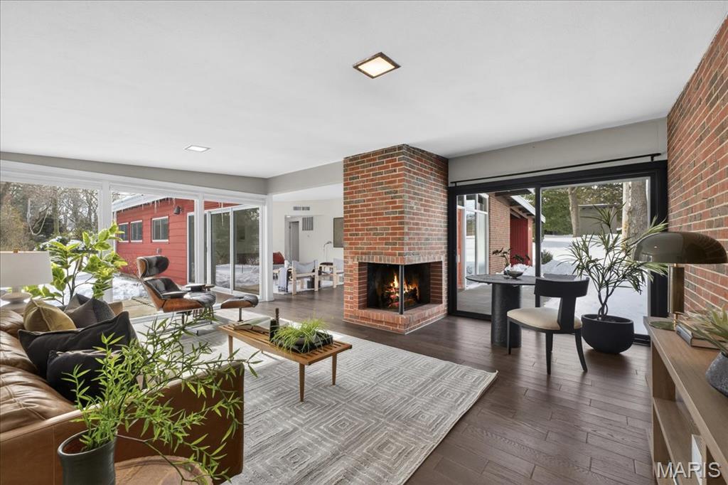 2402 Saint Giles Road