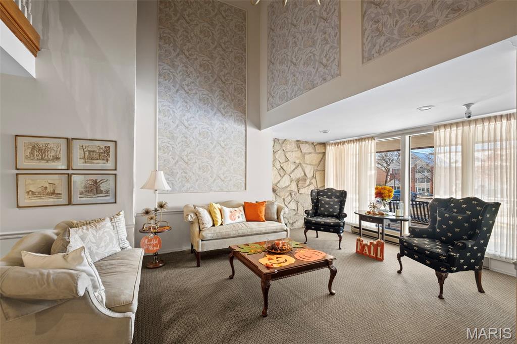 564 Sarah Lane Unit: 408