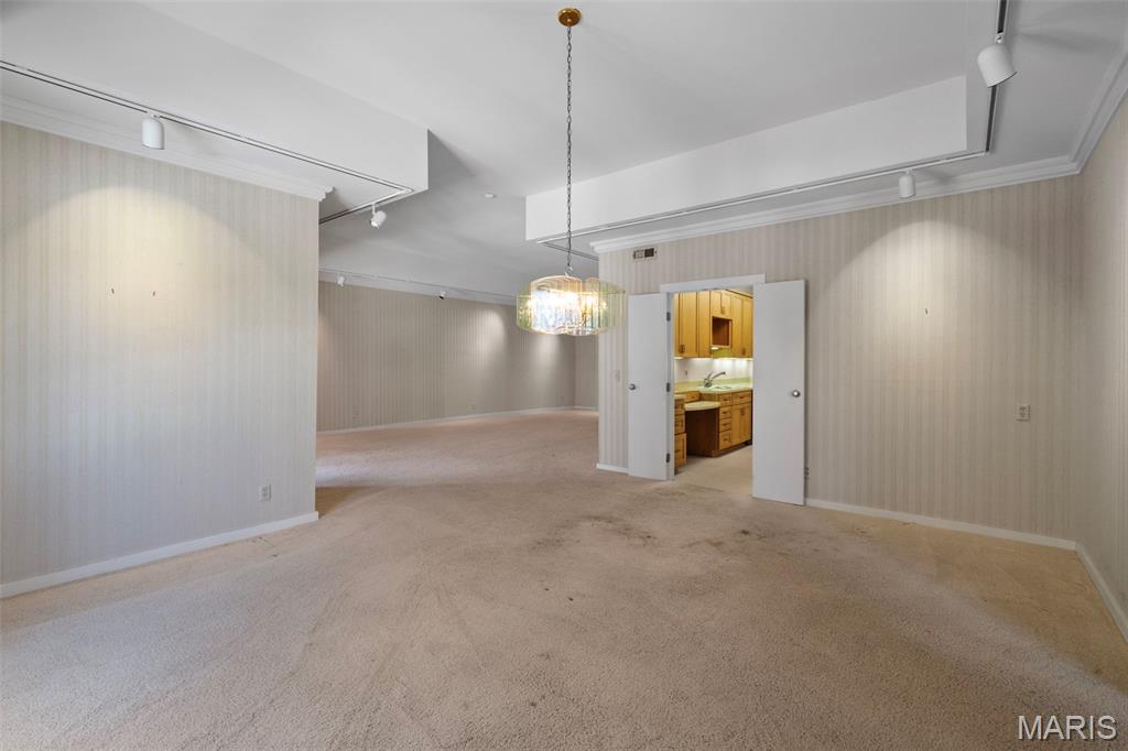 564 Sarah Lane Unit: 408