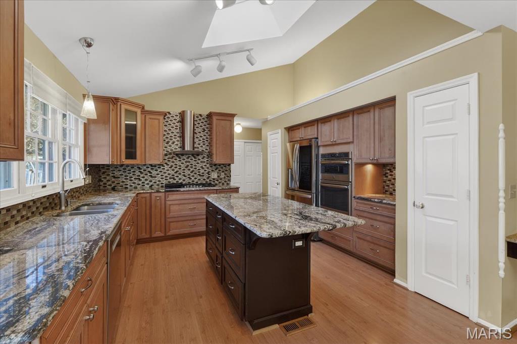 2316 Coventry Farm Court