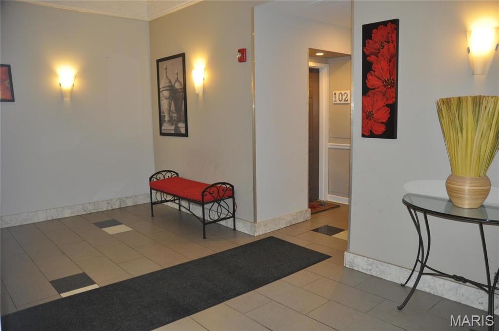 5330 Pershing Avenue Unit: 106