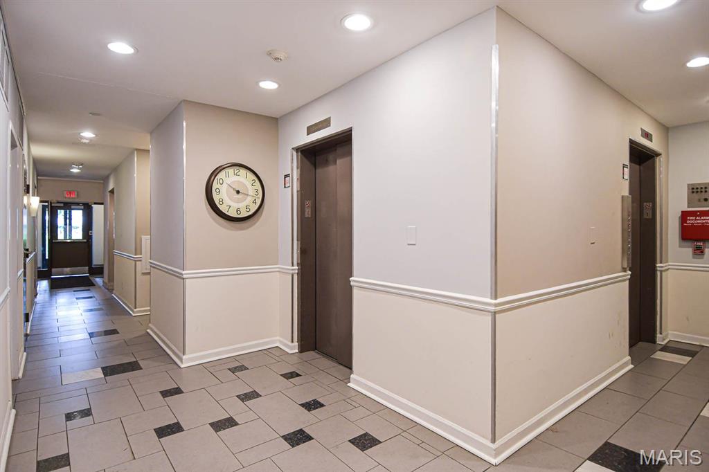 5330 Pershing Avenue Unit: 106