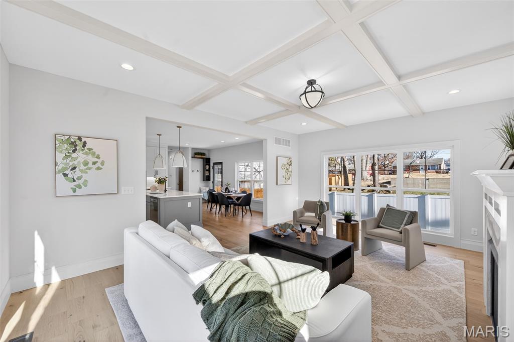 416 S Ballas Road