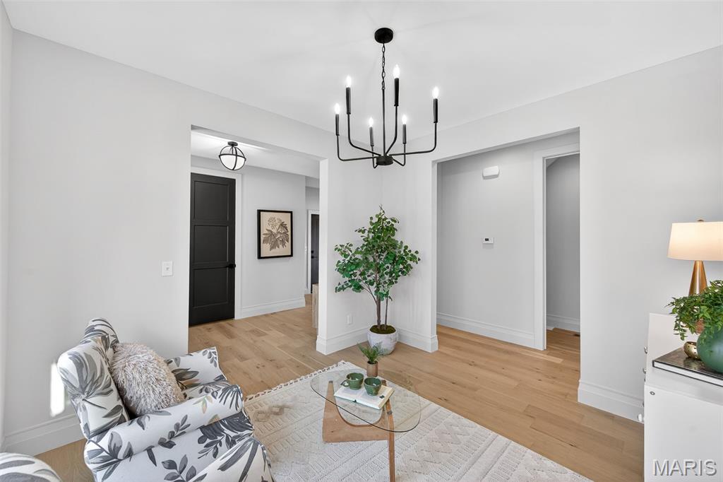 416 S Ballas Road