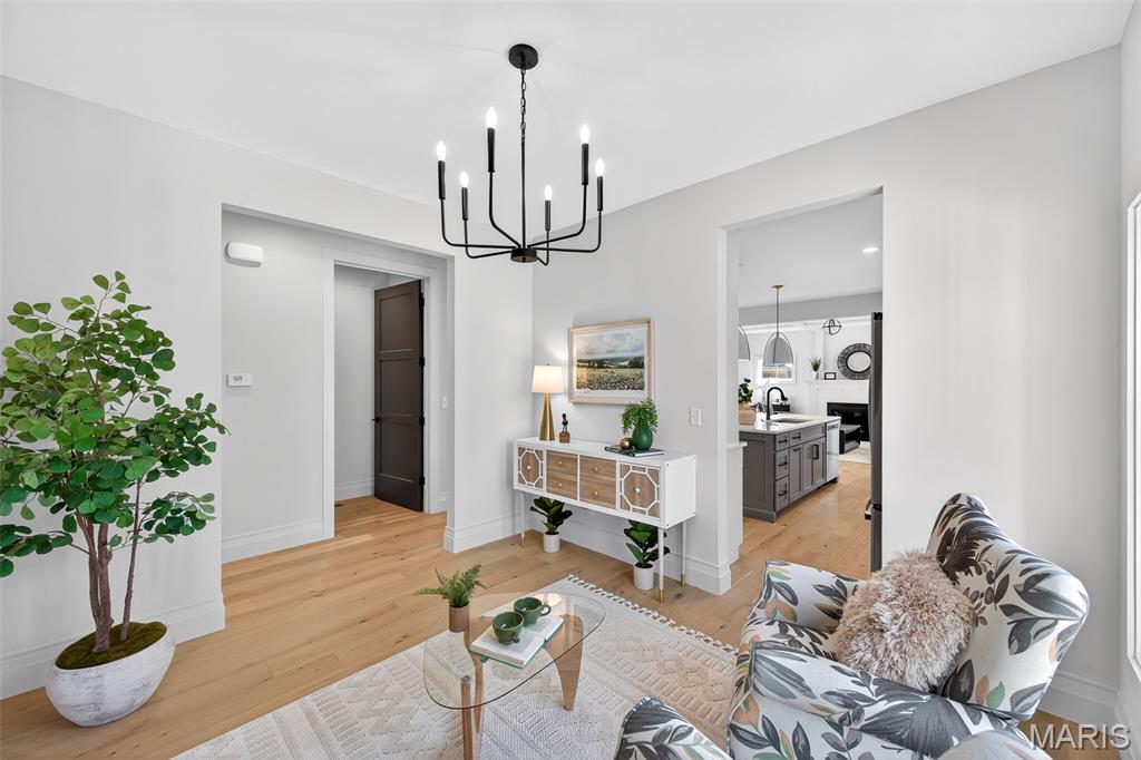 416 S Ballas Road
