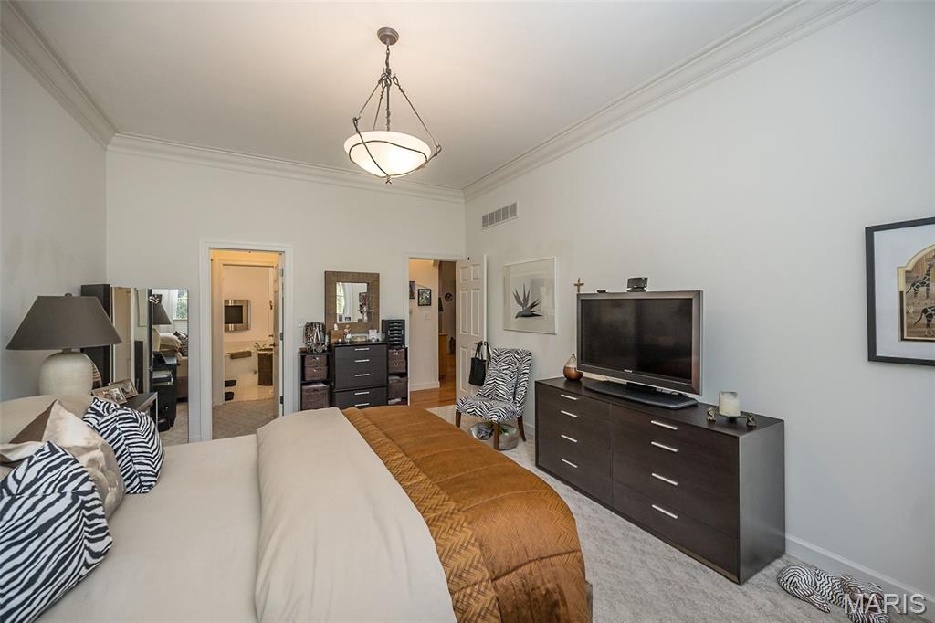 904 Chesterfield Villas Circle