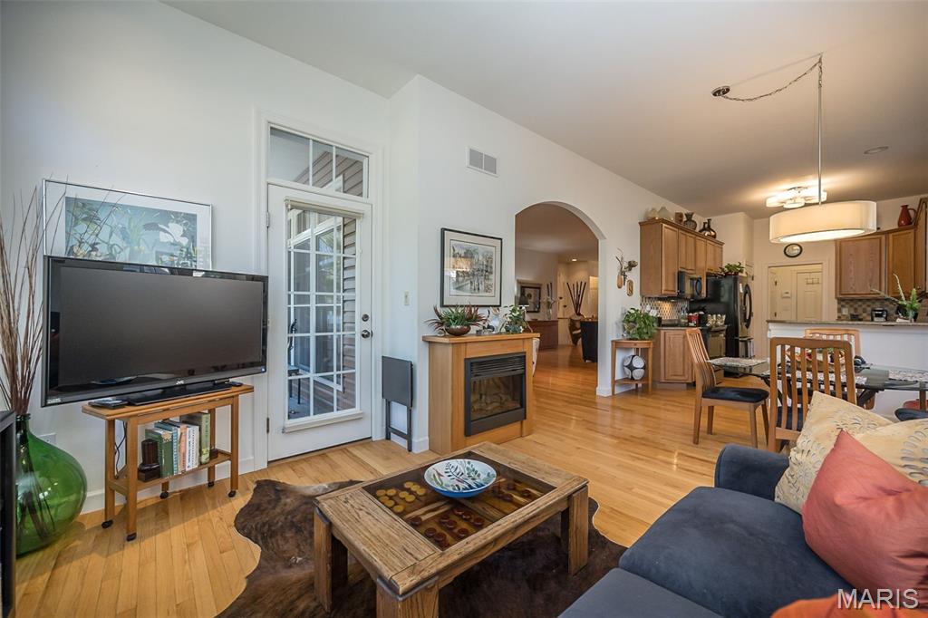 904 Chesterfield Villas Circle