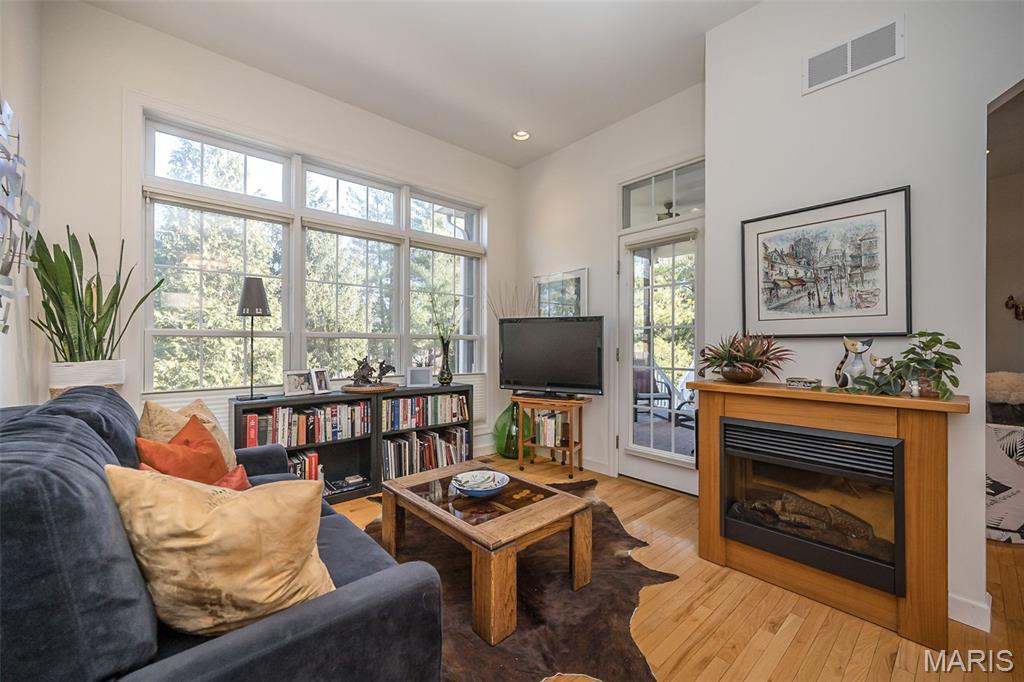 904 Chesterfield Villas Circle