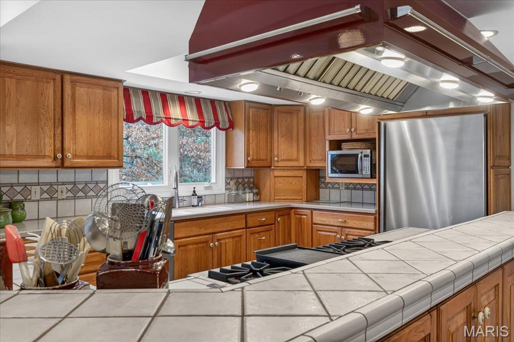 2133 Hunters Way Court