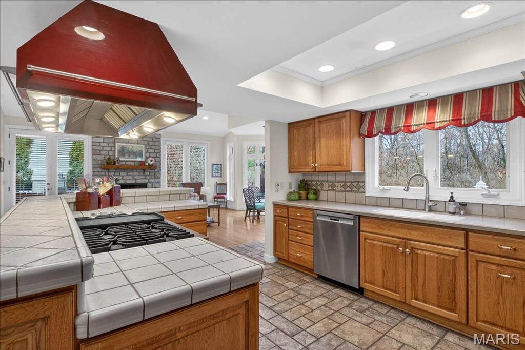 2133 Hunters Way Court