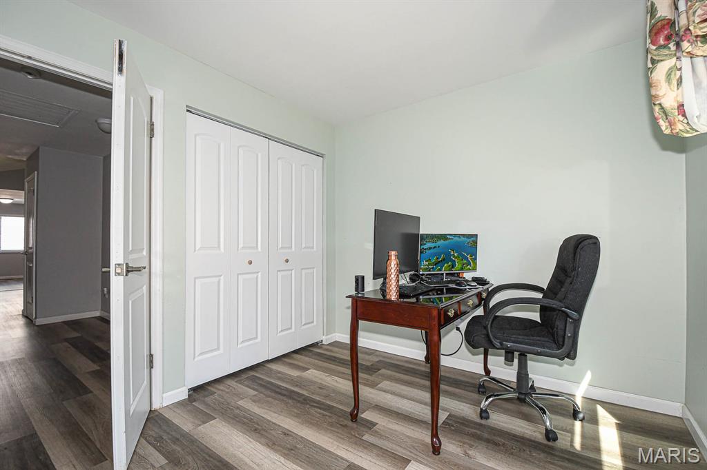 2211 Aileswick Drive