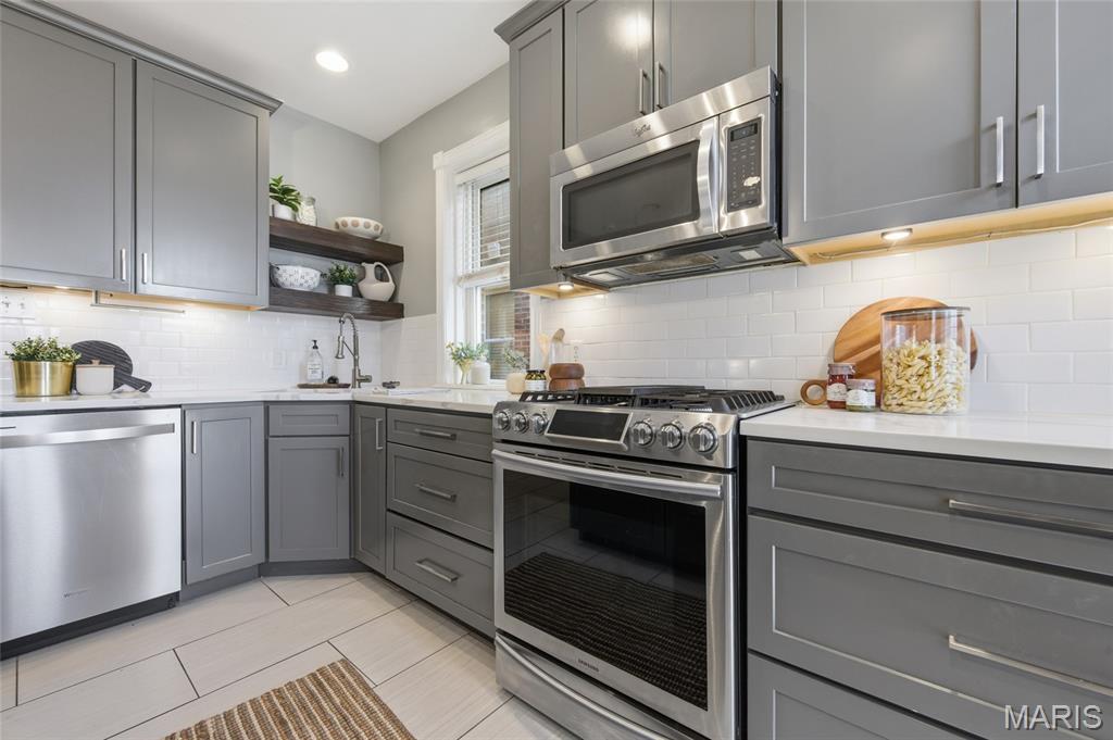 2320 Louisiana Avenue