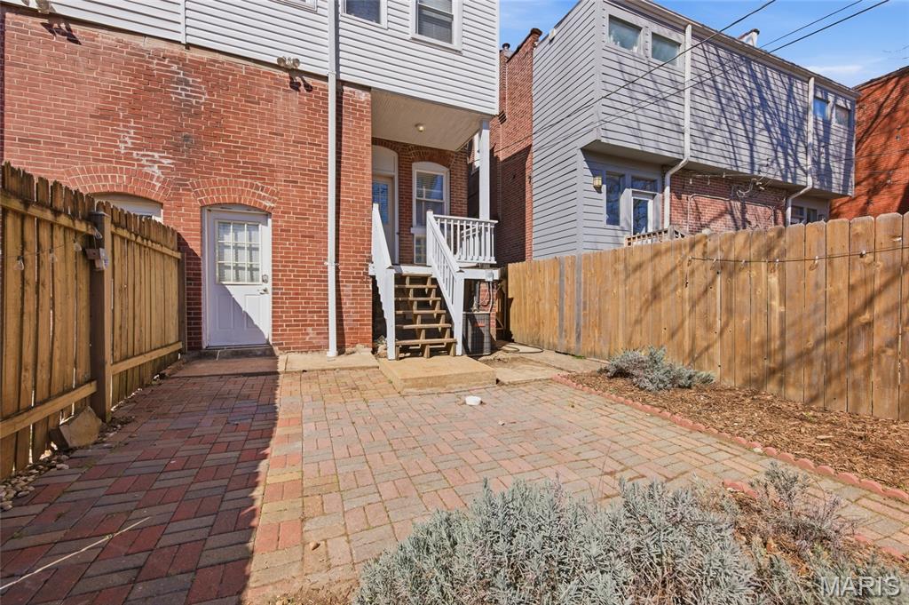 2320 Louisiana Avenue