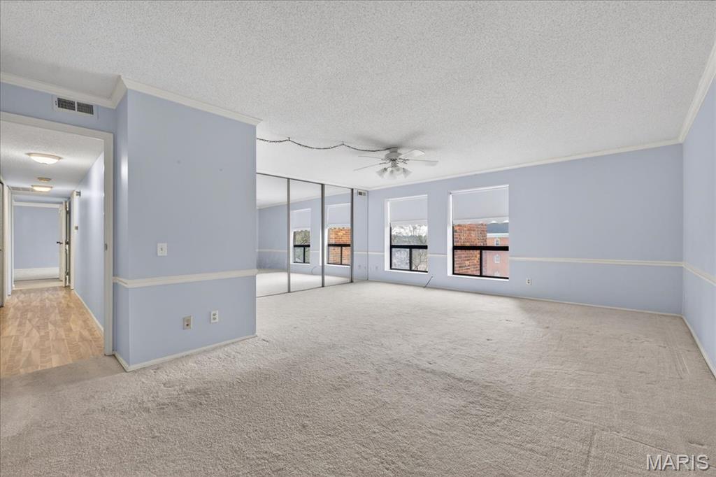 572 Coeur De Royale Drive Unit: 306