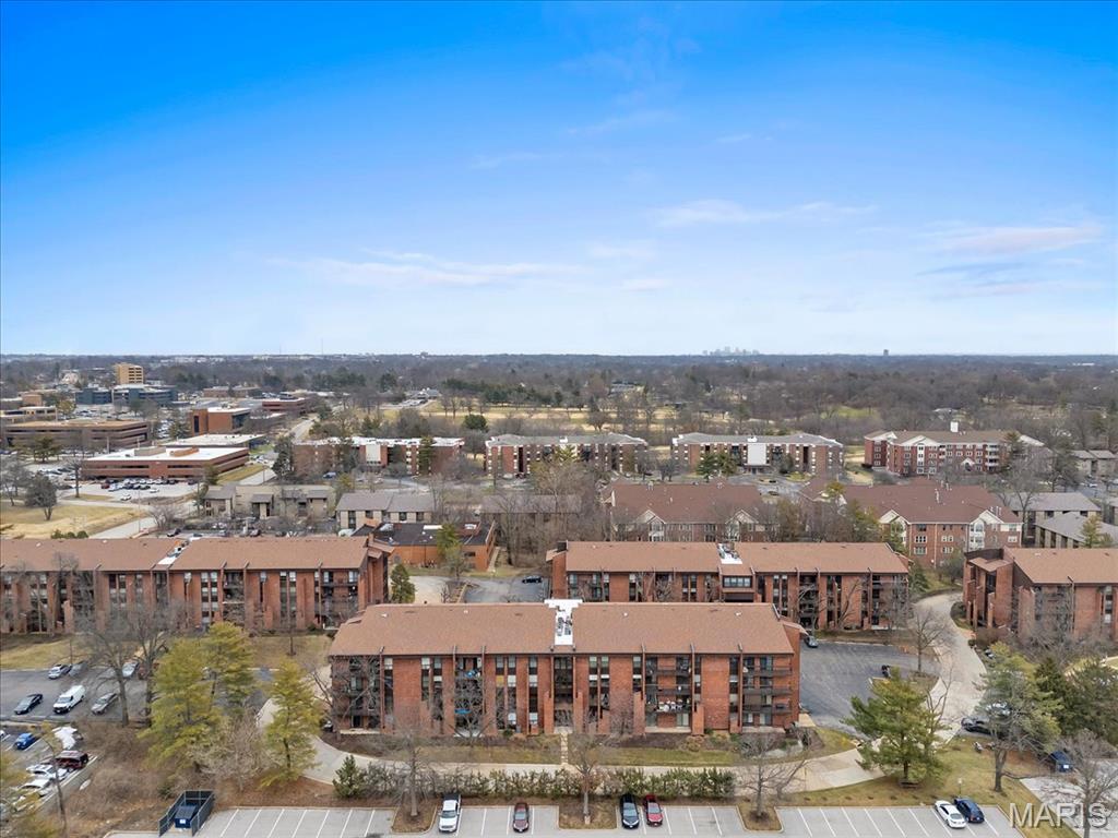 572 Coeur De Royale Drive Unit: 306