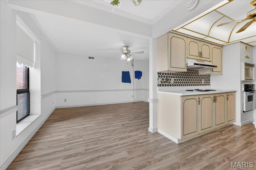 572 Coeur De Royale Drive Unit: 306