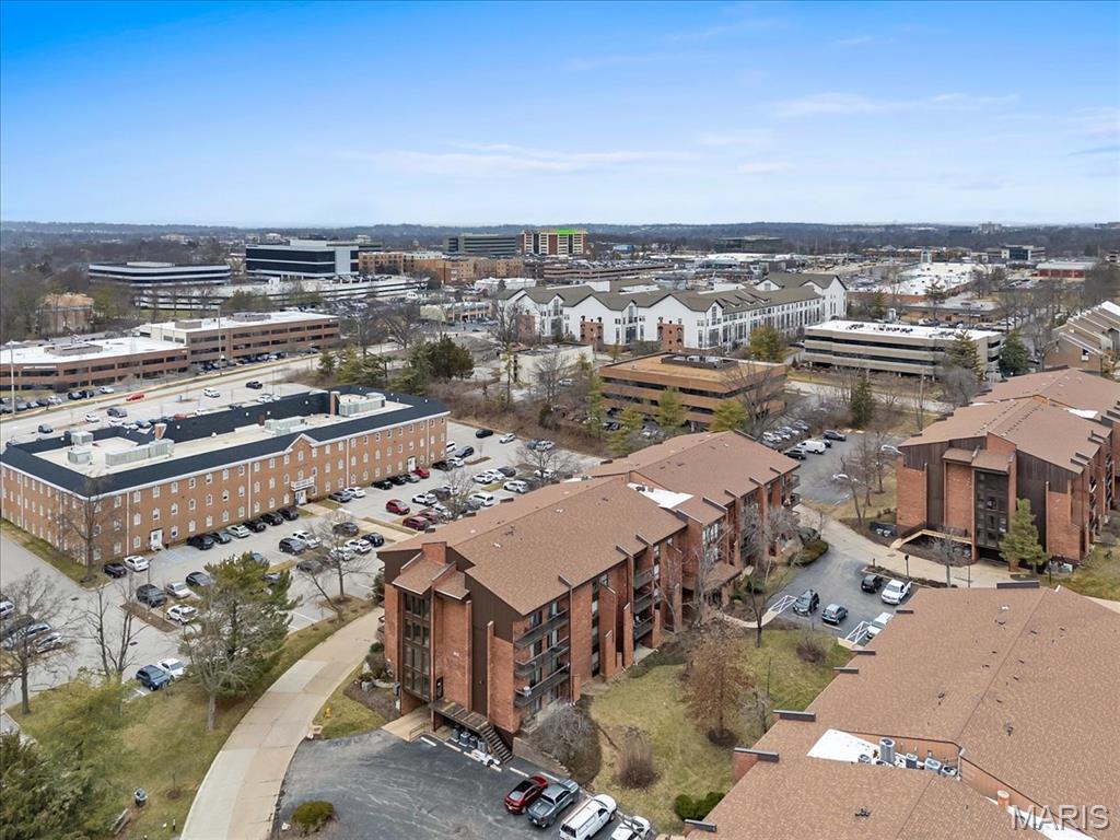 572 Coeur De Royale Drive Unit: 306