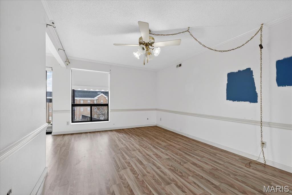 572 Coeur De Royale Drive Unit: 306