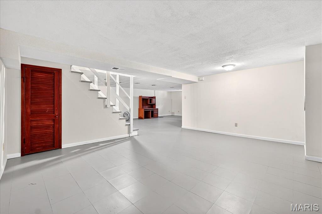 6360 Silver Fox Drive