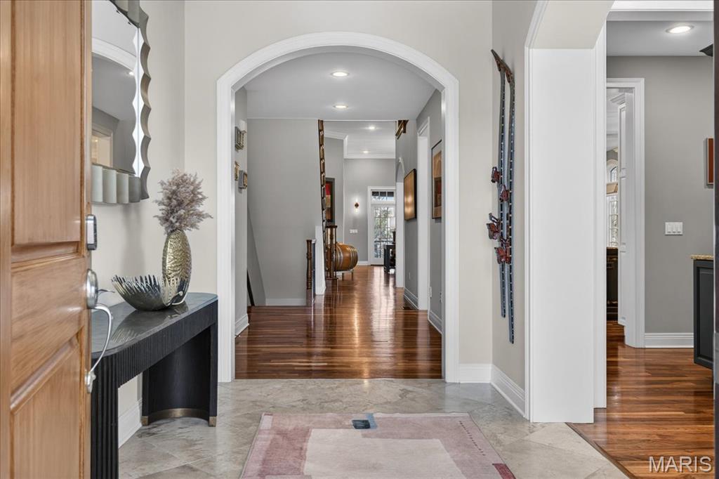 27 Bonhomme Grove Court