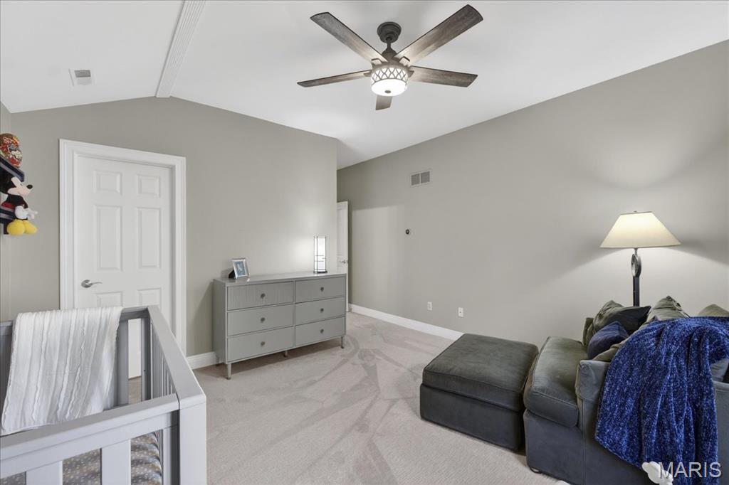 27 Bonhomme Grove Court