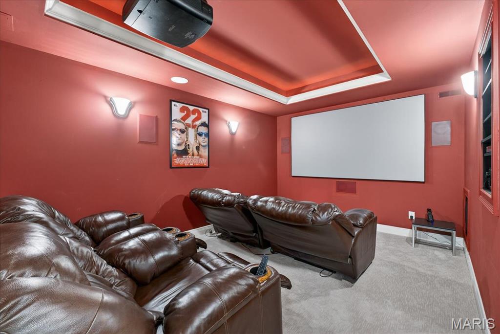 27 Bonhomme Grove Court