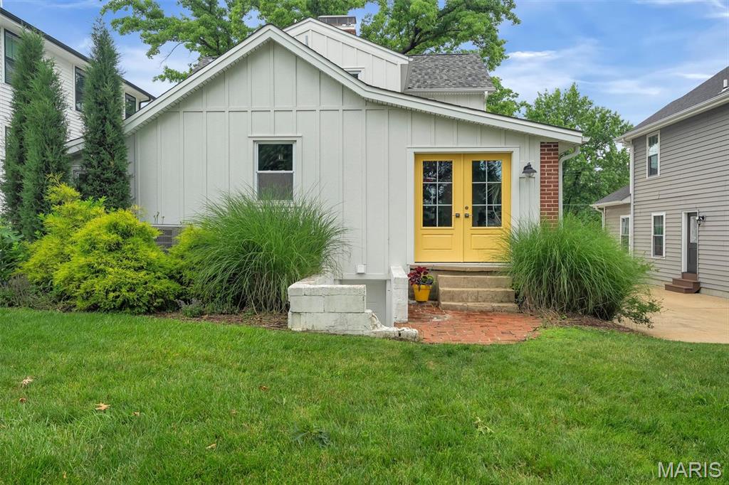 326 W Rose Hill Avenue