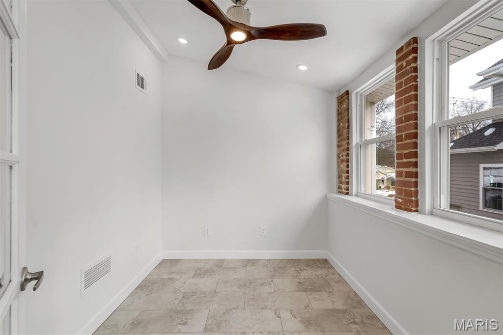 326 W Rose Hill Avenue