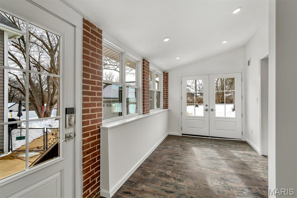 326 W Rose Hill Avenue