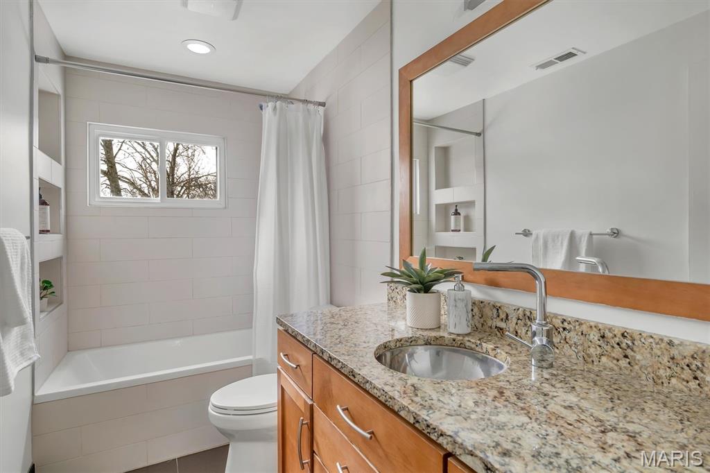 326 W Rose Hill Avenue