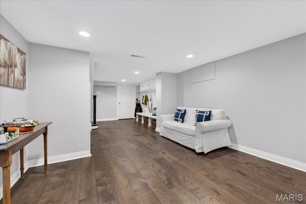 11230 Hermitage Hill Place