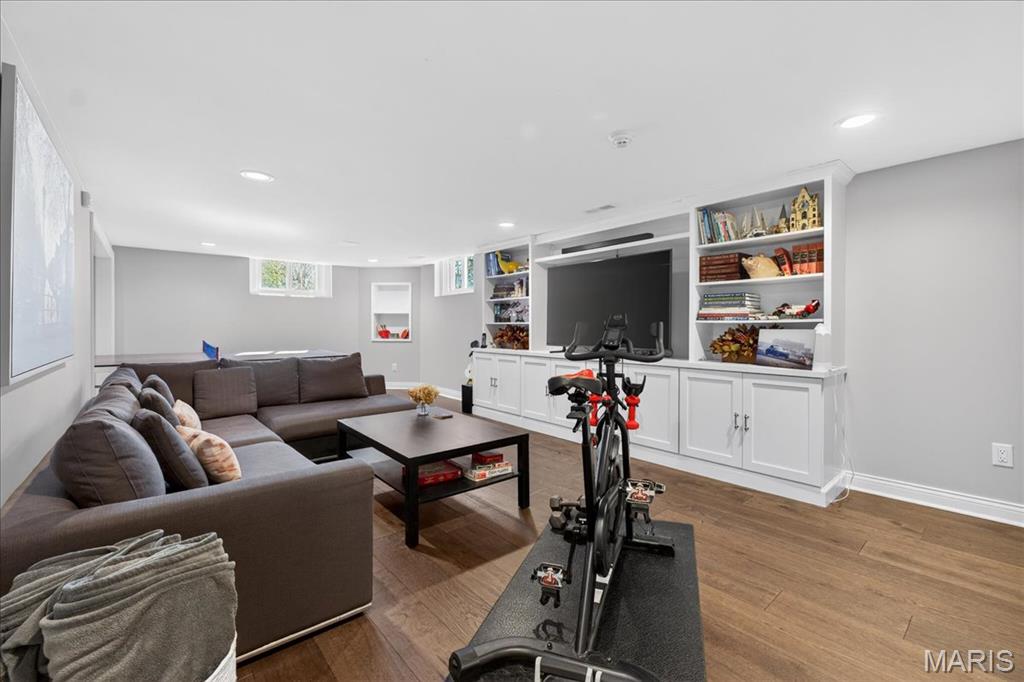 11230 Hermitage Hill Place