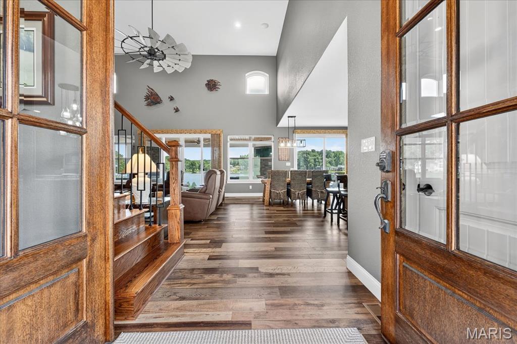 6020 N Lakeshore Drive