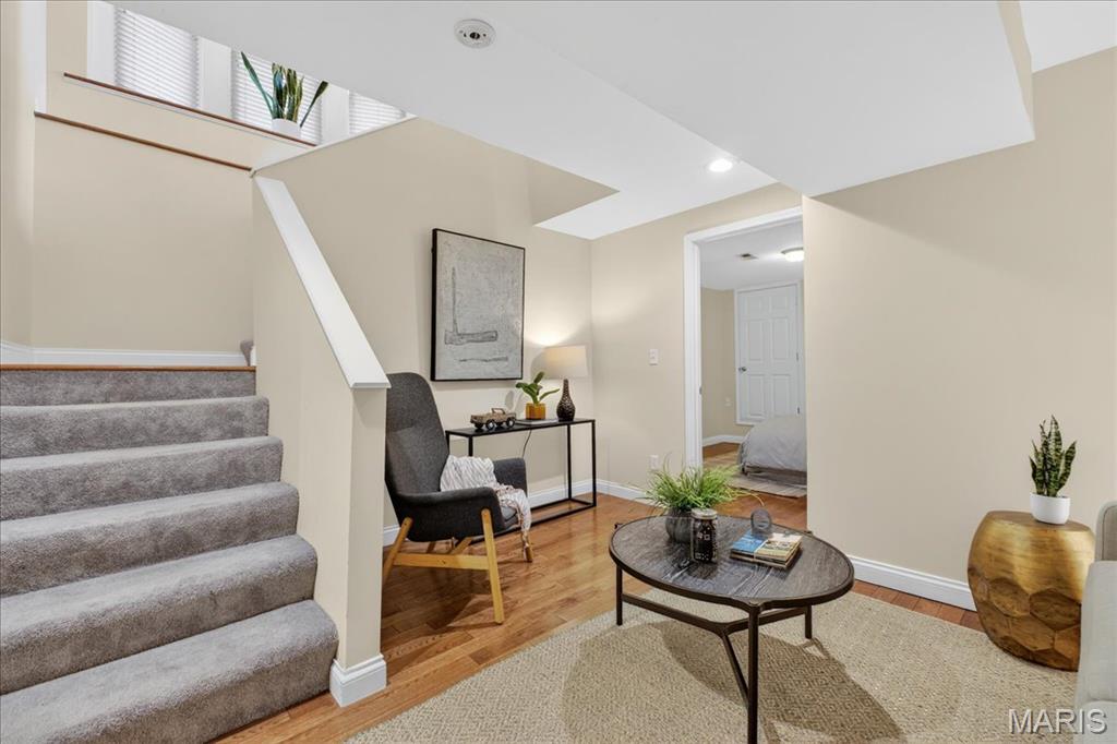 4317 Maryland Avenue Unit: 1E