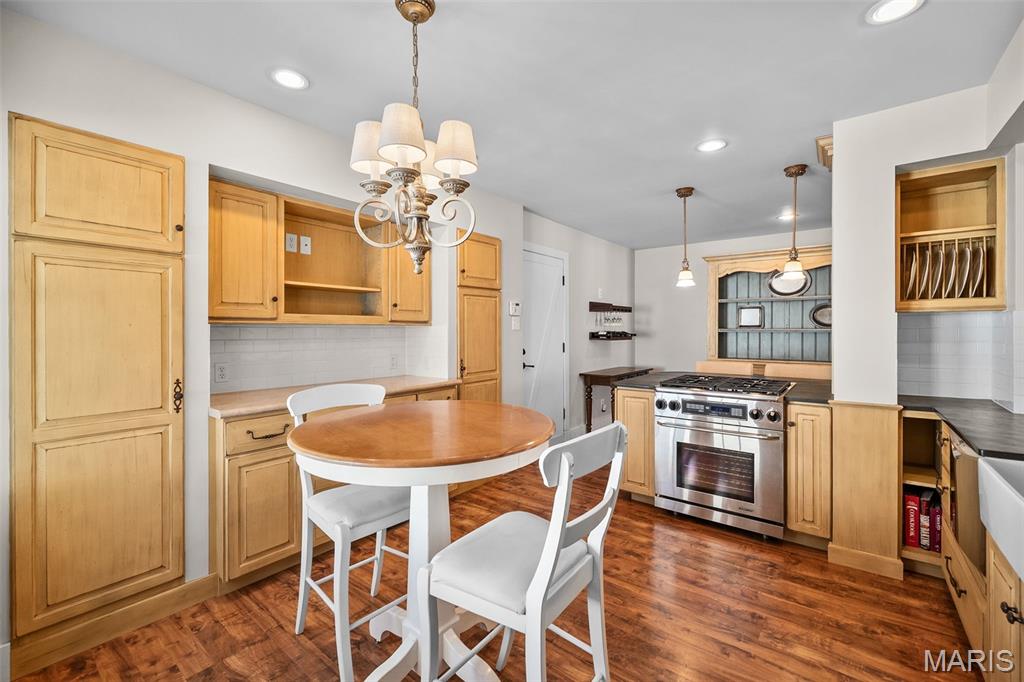 16437 Cobbleskille Drive