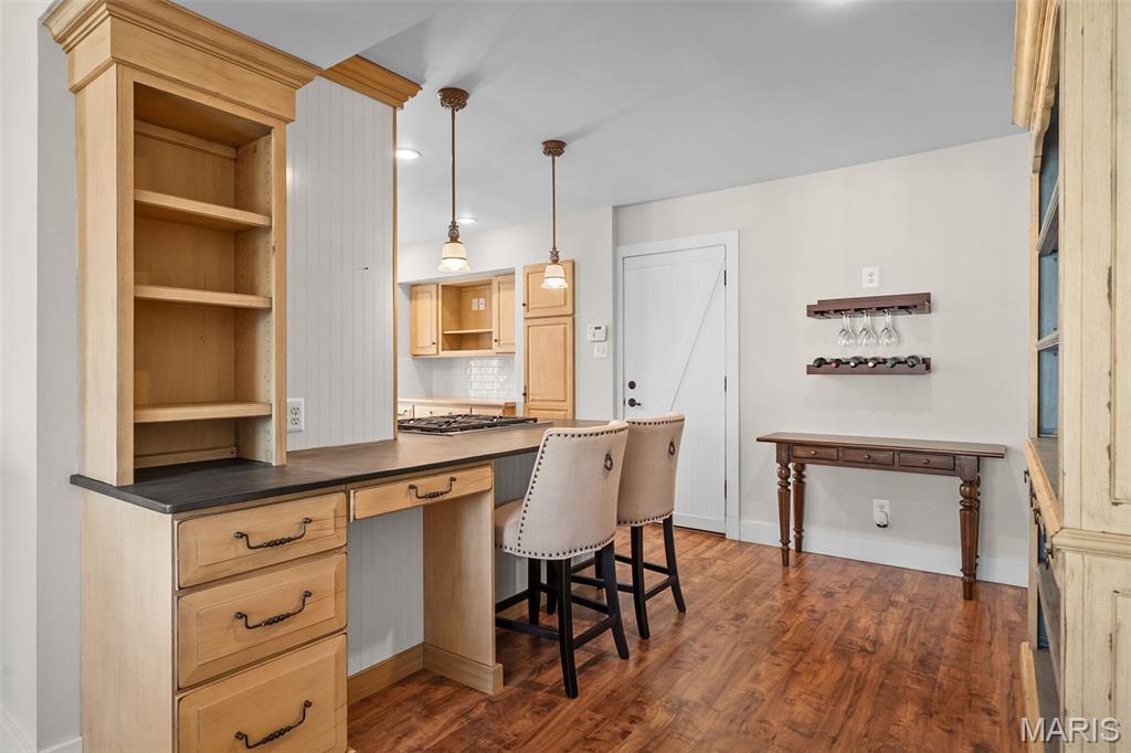 16437 Cobbleskille Drive