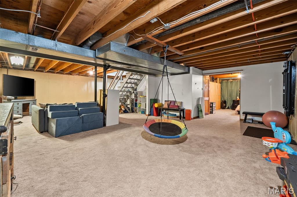 120 Hunters Pointe Drive