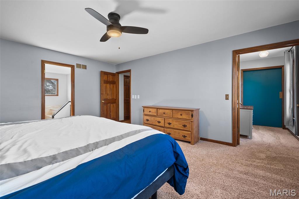 120 Hunters Pointe Drive