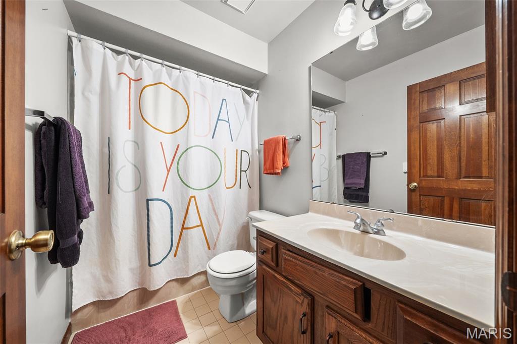 120 Hunters Pointe Drive