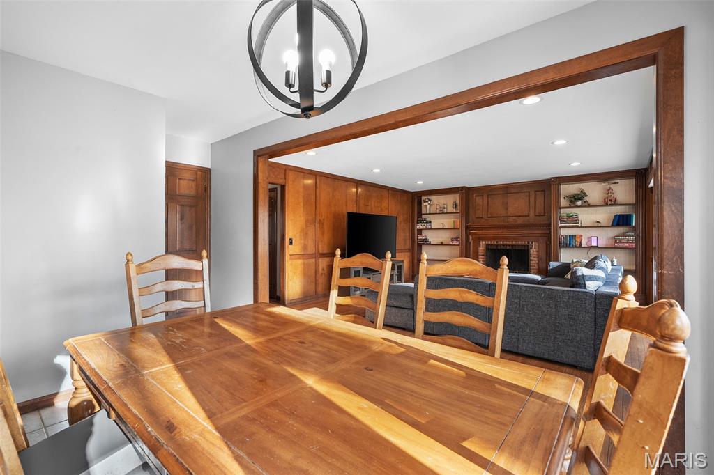 120 Hunters Pointe Drive