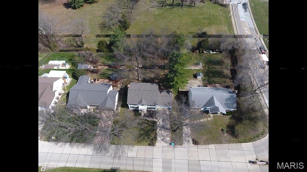 120 Hunters Pointe Drive