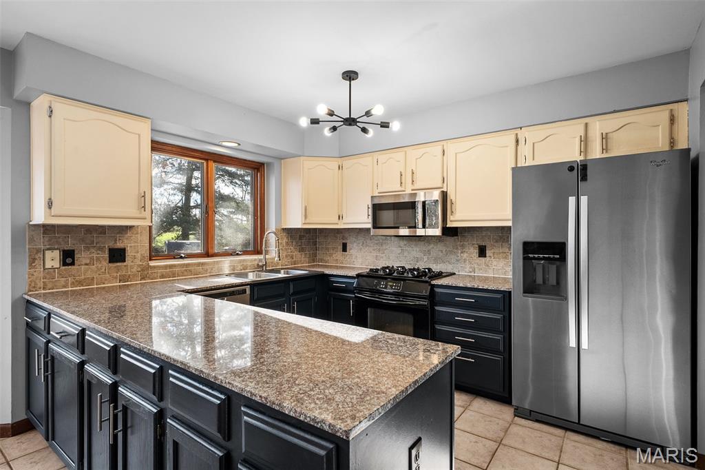 120 Hunters Pointe Drive