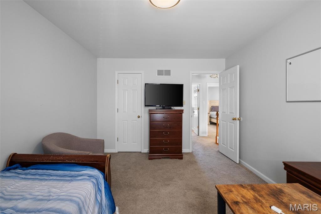 810 Wellesley Place Drive