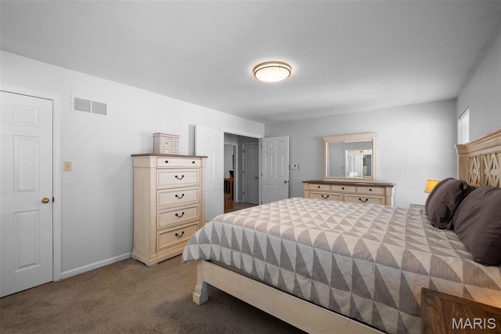 810 Wellesley Place Drive