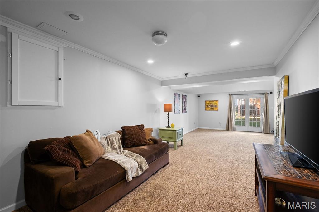 810 Wellesley Place Drive