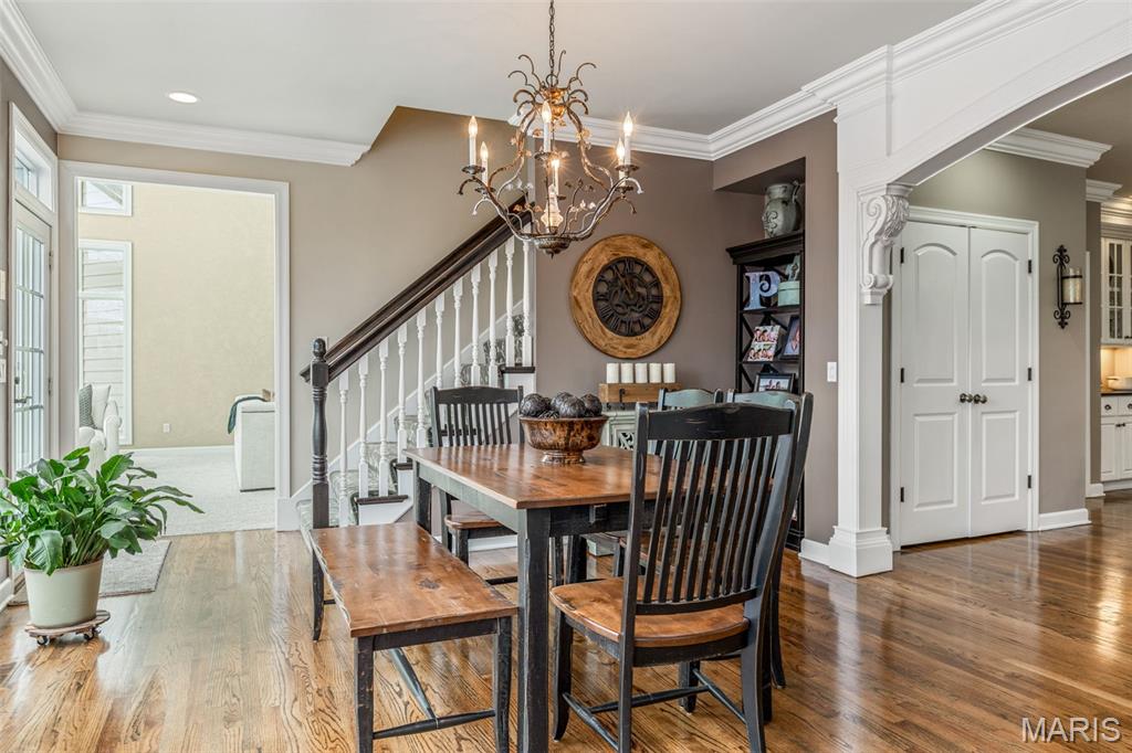 1040 Greystone Manor Parkway